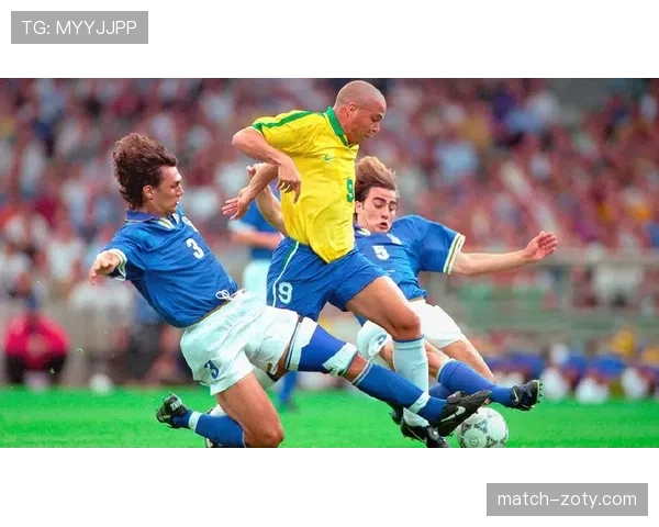 卡纳瓦罗高位逼抢如何驱动防线前压并遏制强敌边路攻势